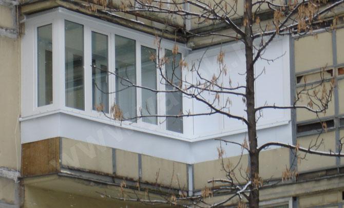 Остекление, утепление и отделка балкона, выполненная компанией Единый Оконный Центр